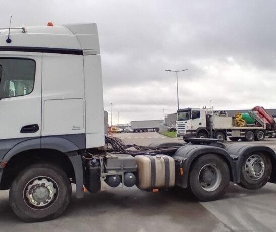 Tracteur MERCEDES 6x2 AROCS 2553 hydrodrive