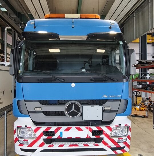 Tracteur MERCEDES 4X2 ACTROS 1848